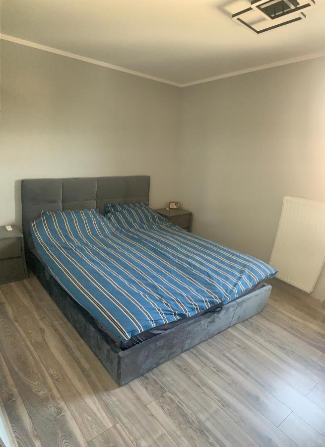 Klimatyzowany Apartament Z Miejscem Garazowym 乔左维尔考普尔斯基 外观 照片