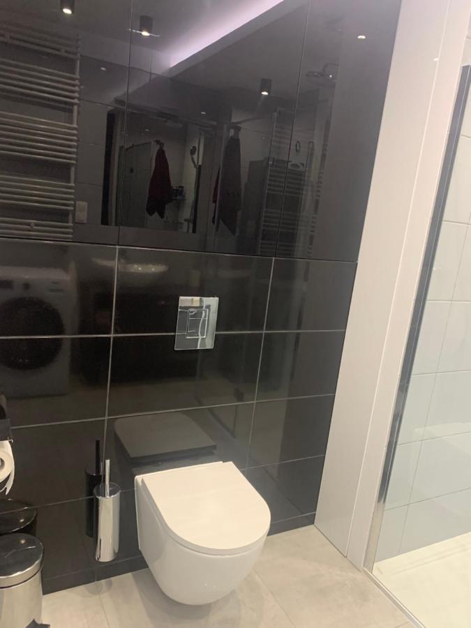 Klimatyzowany Apartament Z Miejscem Garazowym 乔左维尔考普尔斯基 外观 照片