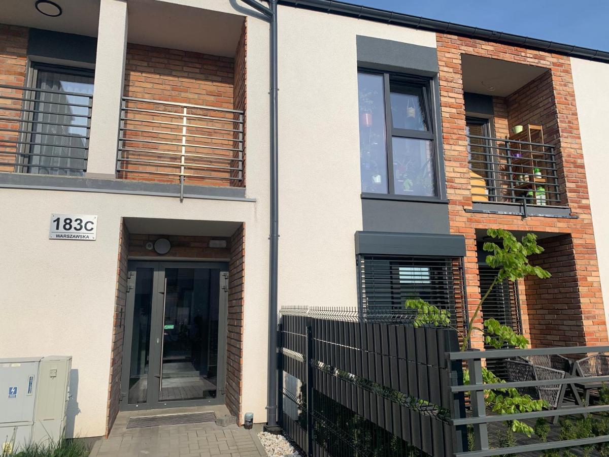 Klimatyzowany Apartament Z Miejscem Garazowym 乔左维尔考普尔斯基 外观 照片